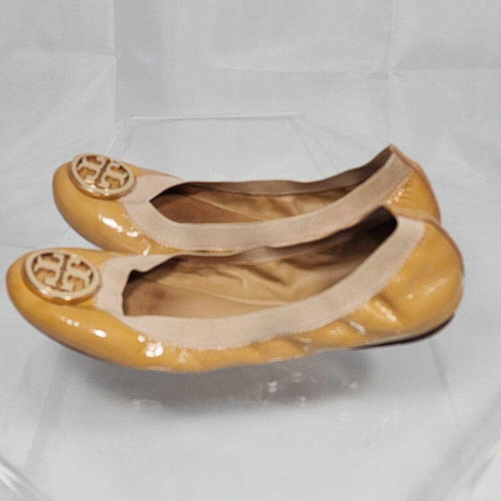 Tory Burch Caroline Khaki Patent Leather Ballet Flats Size 7 Worn